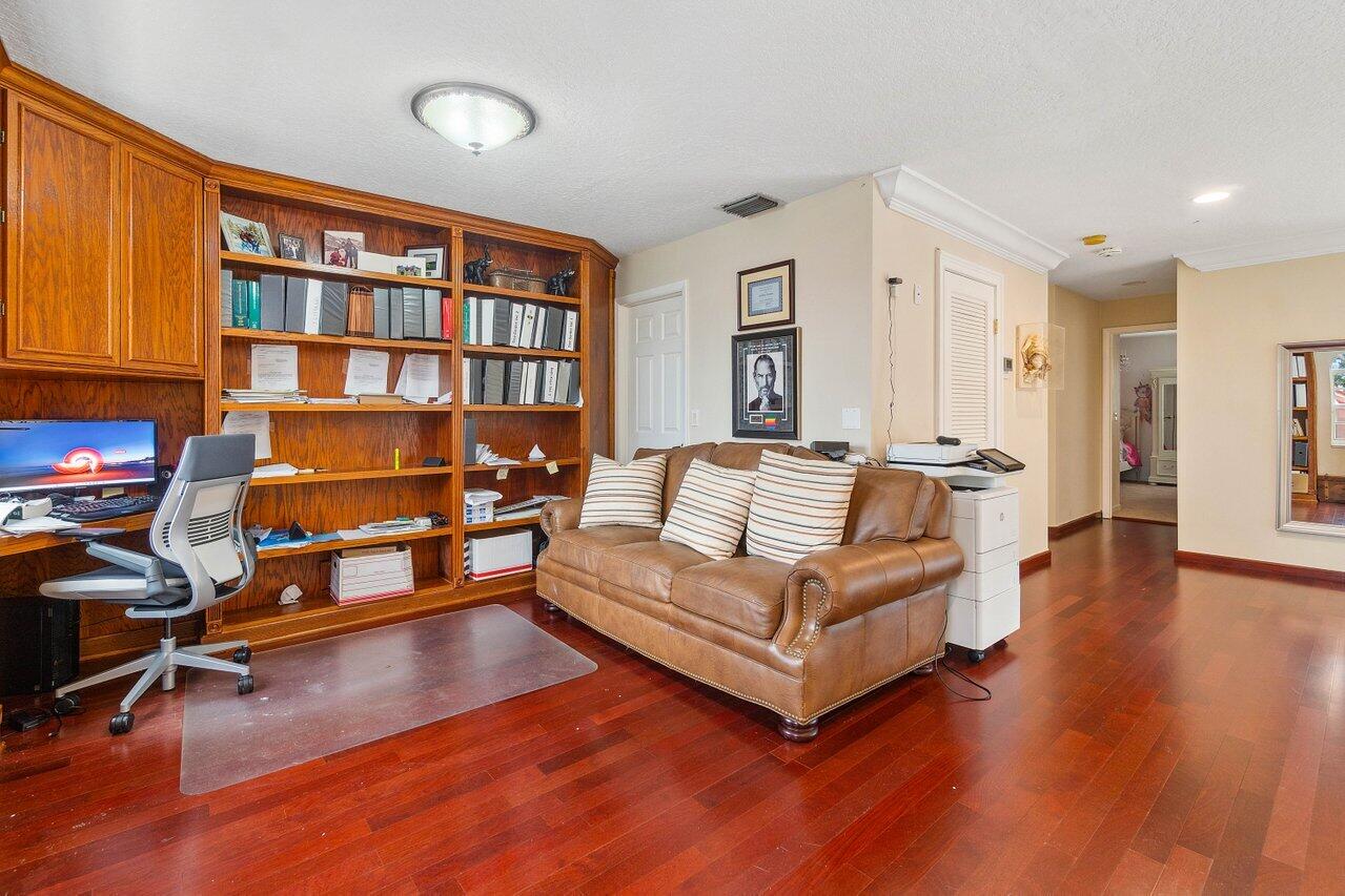 23312 Costa Del Sol Boulevard Boca Raton, FL 33433 - Photo 32 of 51 033-23312CostaDelSolBoulevard-BocaRaton-