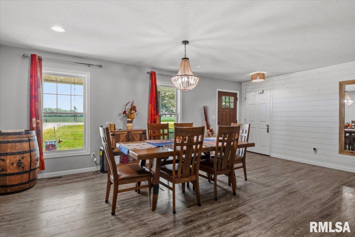 12069 State Rte 4 Auburn, IL 62615 - Photo 10 of 63 Gallery Image 10
