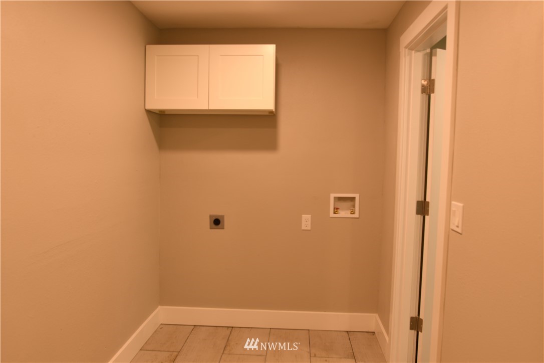 20114 45th Drive Southeast Bothell, WA 98012 - Photo 14 of 28 Gallery Image 14