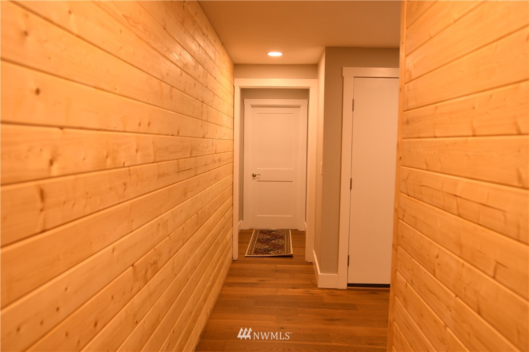 20114 45th Drive Southeast Bothell, WA 98012 - Photo 15 of 28 Gallery Image 15