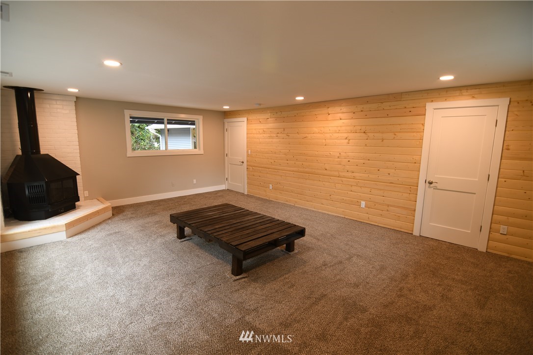 20114 45th Drive Southeast Bothell, WA 98012 - Photo 16 of 28 Gallery Image 16