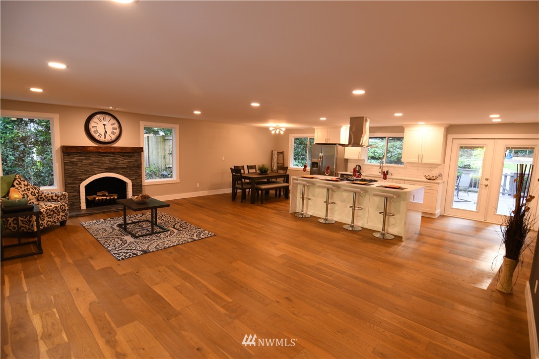 20114 45th Drive Southeast Bothell, WA 98012 - Photo 17 of 28 Gallery Image 17