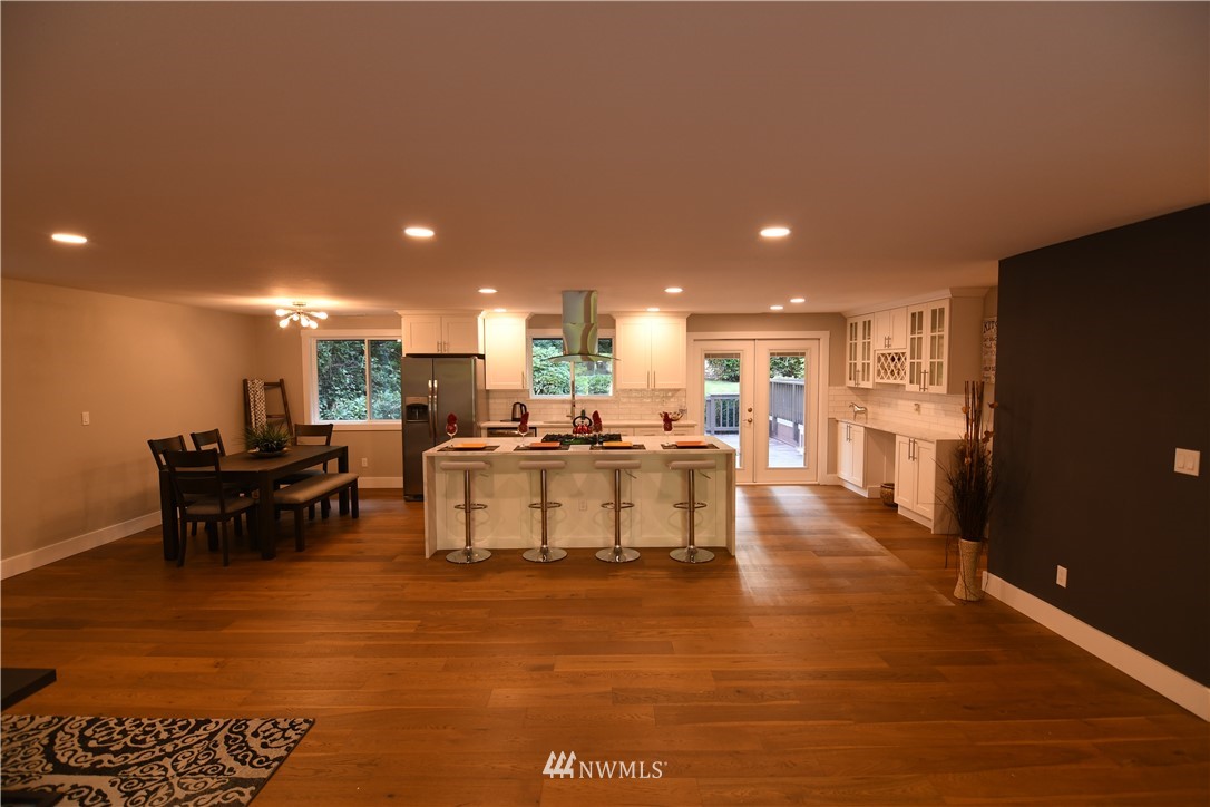 20114 45th Drive Southeast Bothell, WA 98012 - Photo 18 of 28 Gallery Image 18