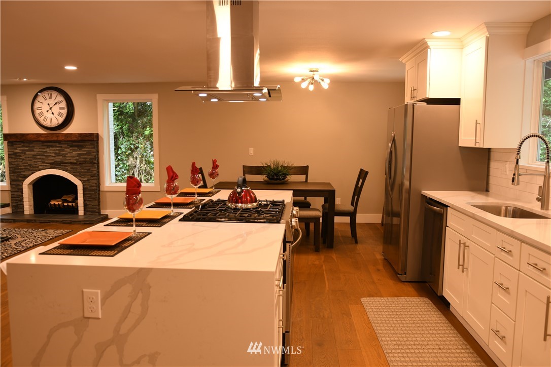 20114 45th Drive Southeast Bothell, WA 98012 - Photo 10 of 28 Gallery Image 10