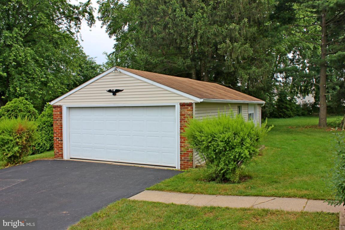 2122 Oreville Road Lancaster, PA 17601 - Photo 20 of 23 Gallery Image 20