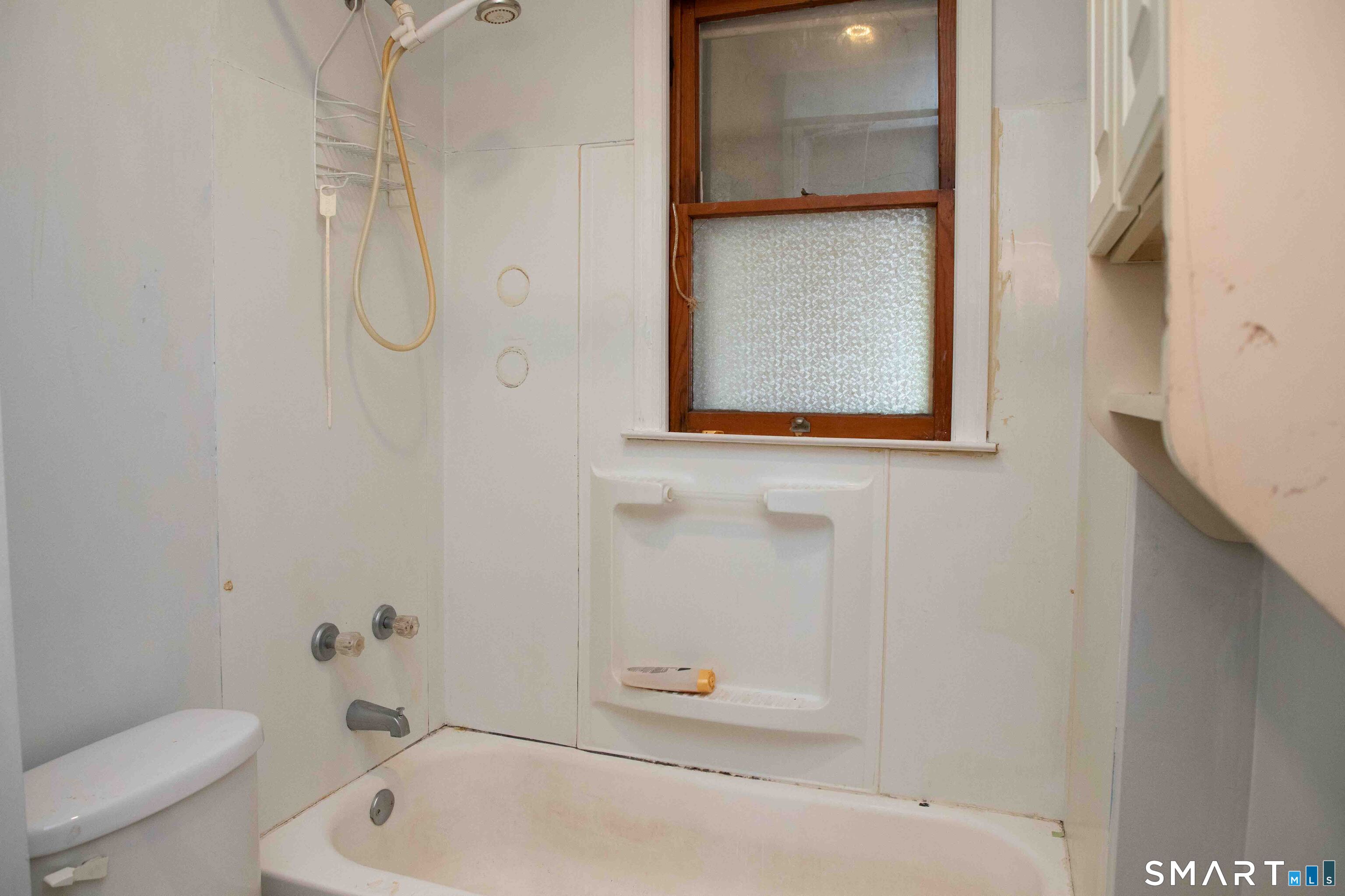 376 Broad Street New Britain, CT 06053 - Photo 17 of 39