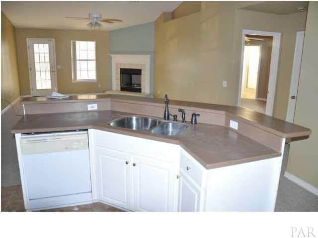 7147 Jennifer Road Pensacola, FL 32526 - Photo 4 of 11 Kitchen with Breakfast bar:7147 Jennifer Rd Pensacola FL