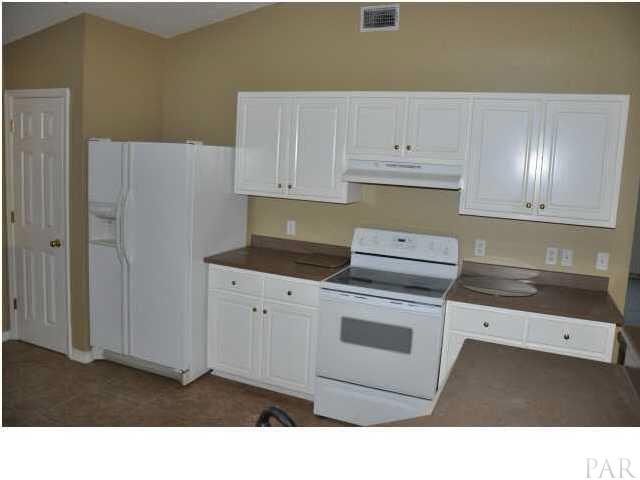 7147 Jennifer Road Pensacola, FL 32526 - Photo 6 of 11 Smooth Cooktop stove:7147 Jennifer Rd Pensacola FL