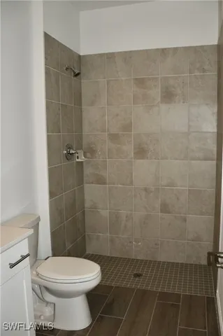 a bathroom with a toilet