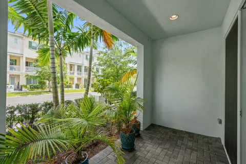 $929,000 | 5210 Beckman Terrace, Palm Beach Gardens, FL 33418