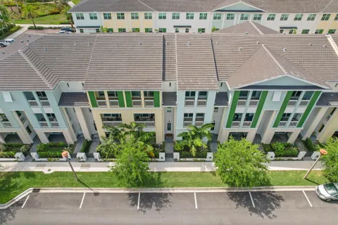 $929,000 | 5210 Beckman Terrace, Palm Beach Gardens, FL 33418