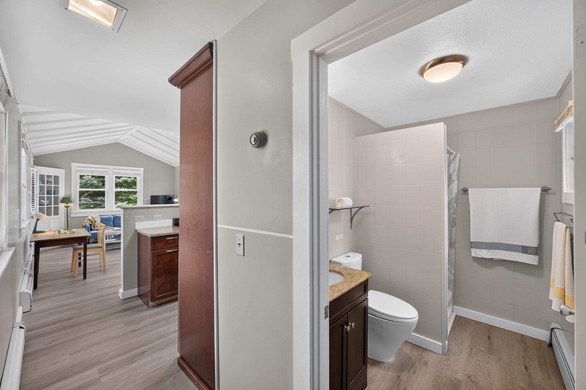 148 Shore Road, Unit 5 Truro, MA 02666 - Photo 9 of 22 .