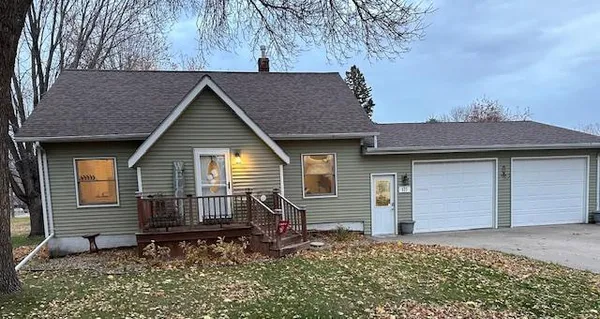 $187,999 | 537 Cedar Avenue, Westbrook, MN 56183