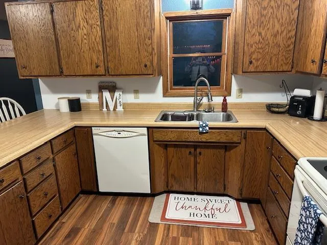 $198,900 | 537 Cedar Avenue, Westbrook, MN 56183