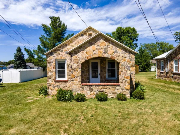 $149,000 | 108 3rd Street, Grottoes, VA 24441