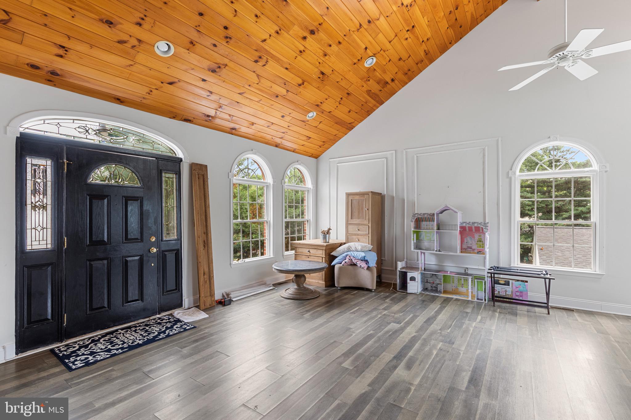 1610 Foxhall Road Northwest Washington, DC 20007 - Photo 12 of 22