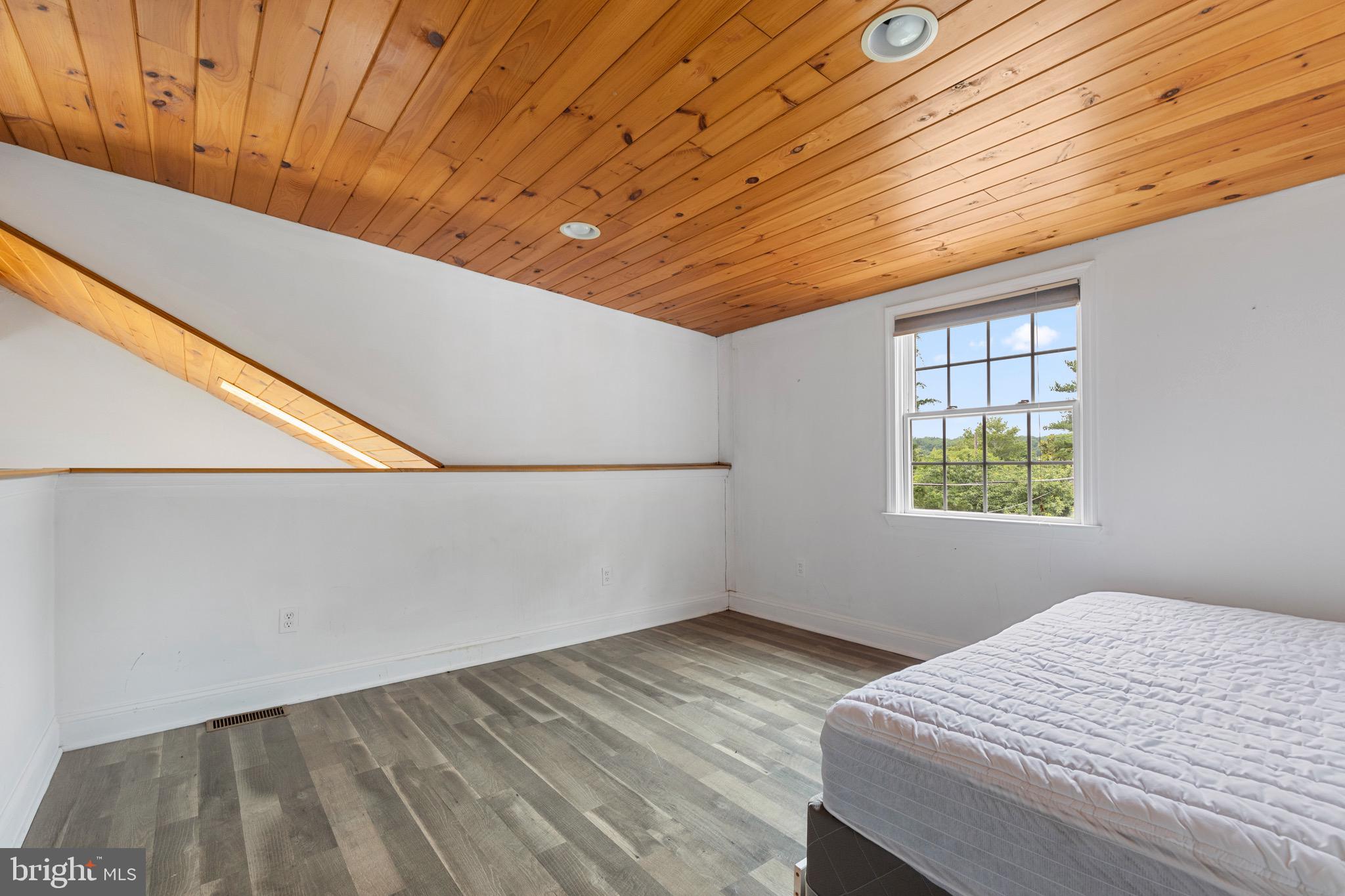 1610 Foxhall Road Northwest Washington, DC 20007 - Photo 19 of 22