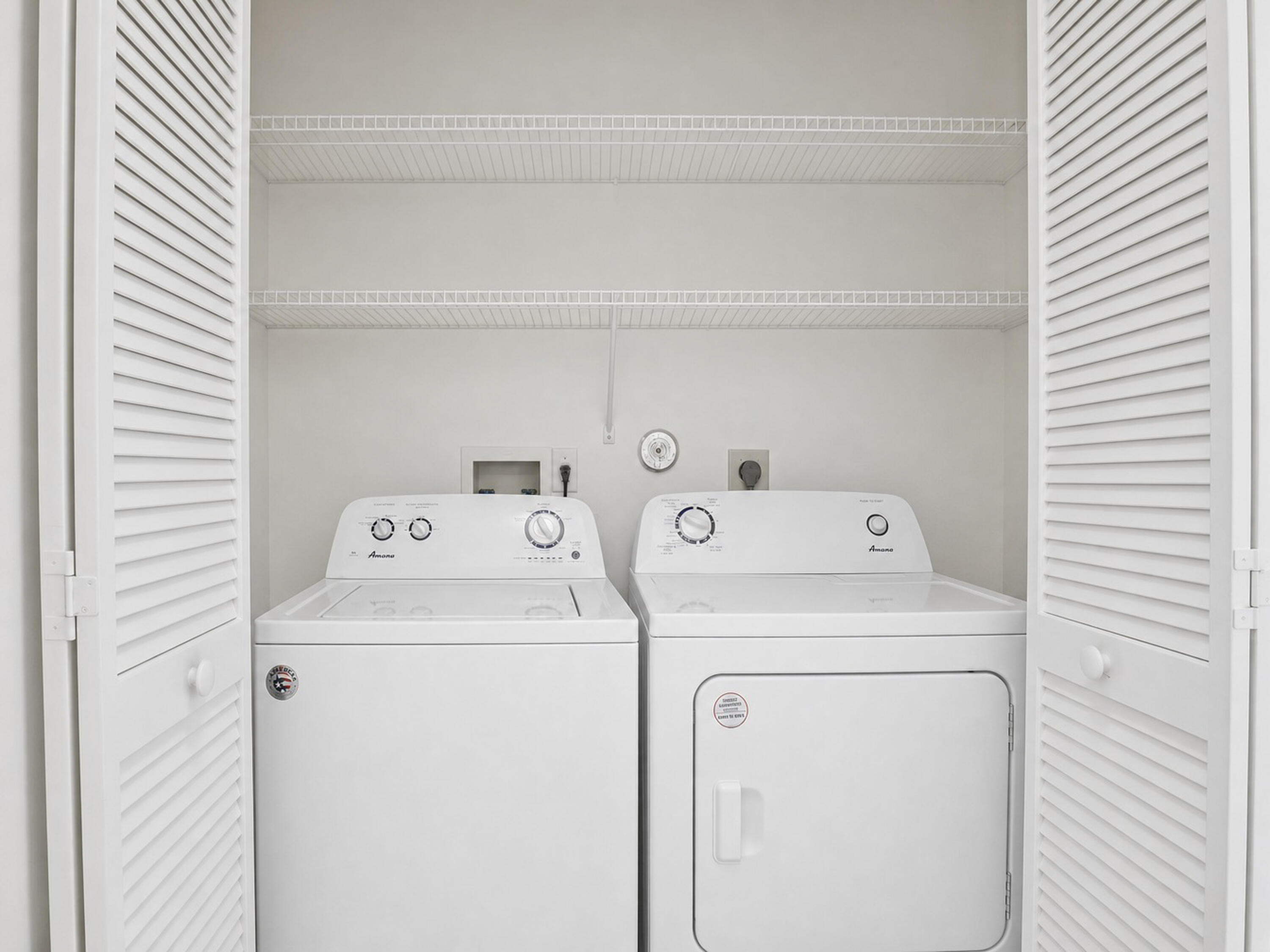 9682 Vía Emilie Boca Raton, FL 33428 - Photo 8 of 35 Laundry