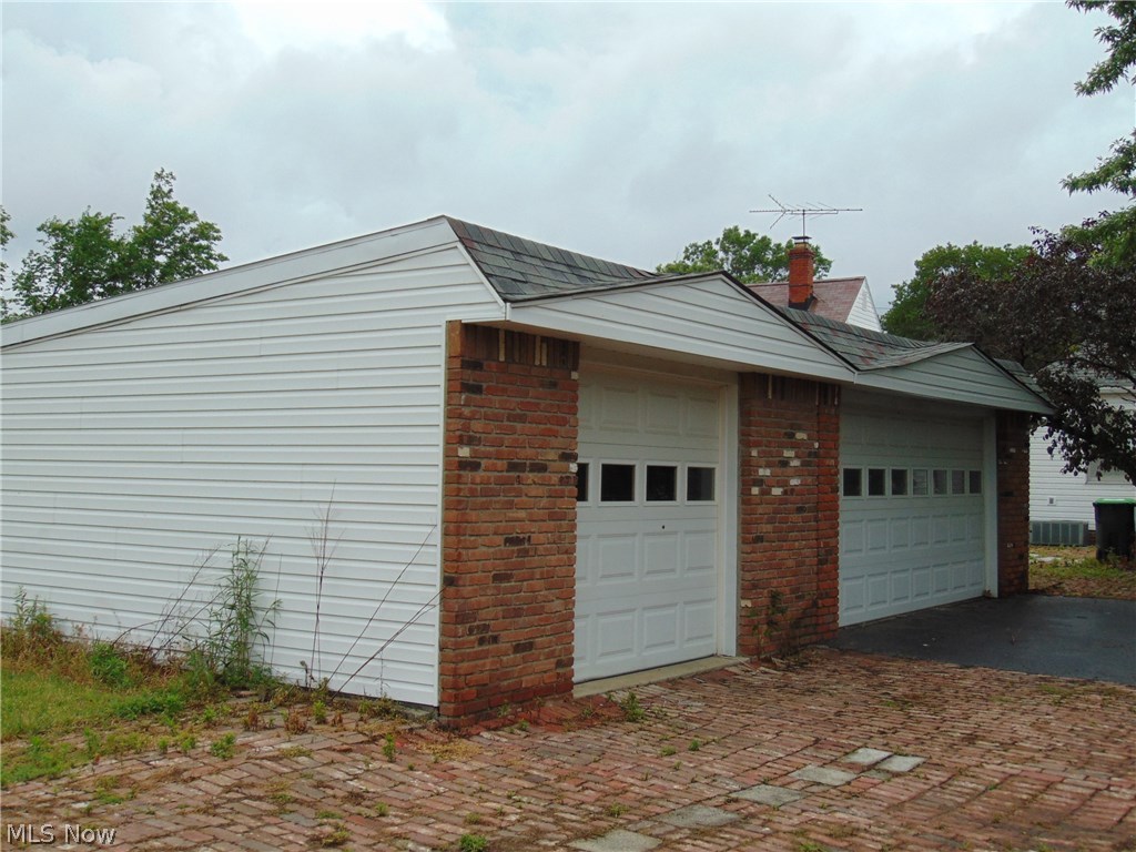 28916 Ridge Road Wickliffe, OH 44092 - Photo 26 of 29 Gallery Image 26
