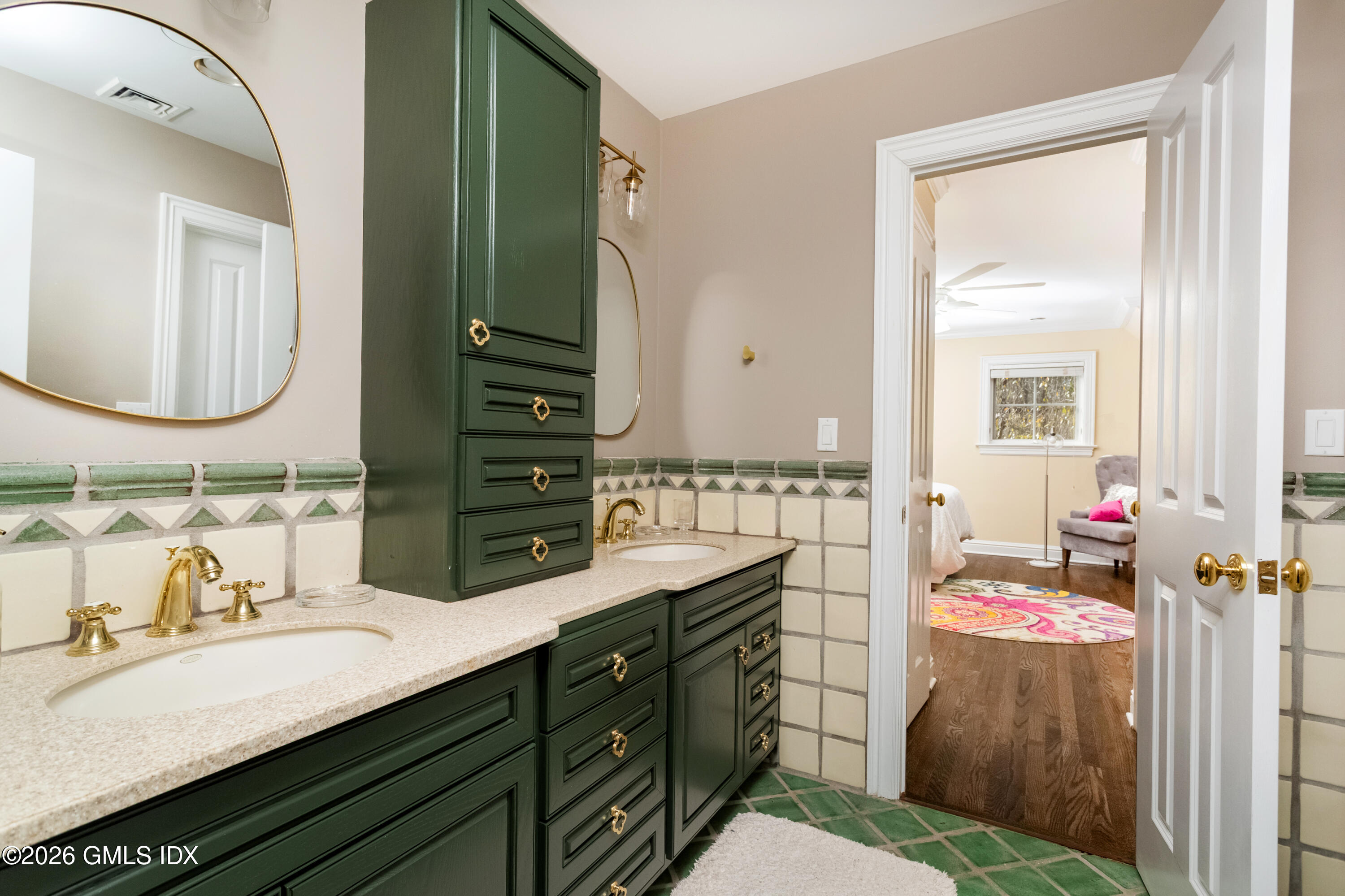 125 Barn Hill Road Greenwich, CT 06831 - Photo 21 of 40 BarnHill_045