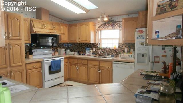 5530 West Condor Road Peyton, CO 80831 - Photo 5 of 16
