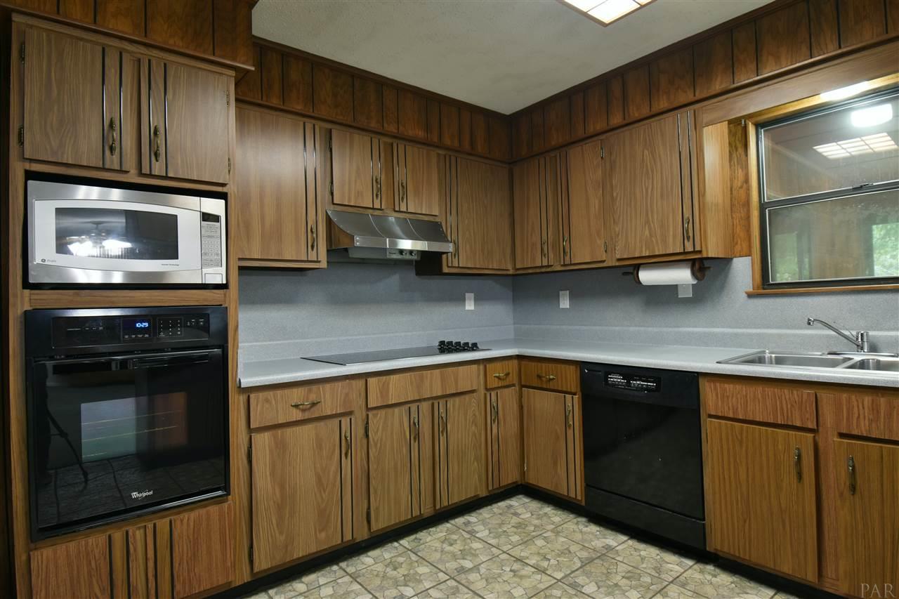 7035 Frank Reeder Road Pensacola, FL 32526 - Photo 18 of 47 Gallery Image 18
