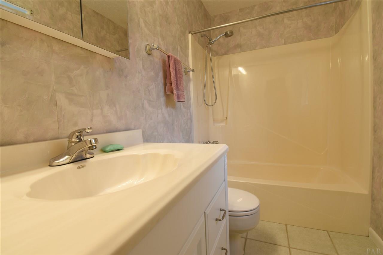 7035 Frank Reeder Road Pensacola, FL 32526 - Photo 28 of 47 Gallery Image 28
