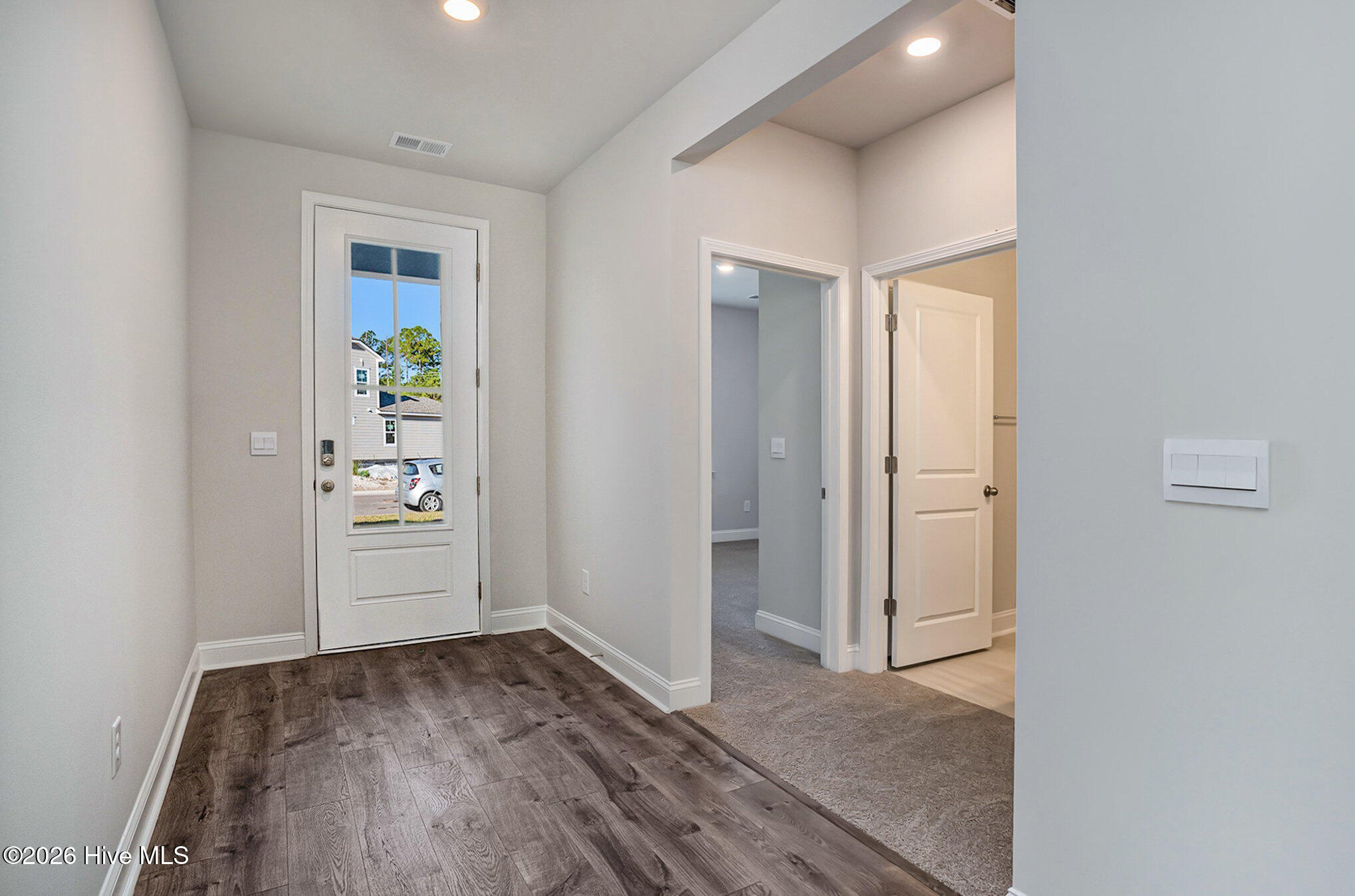 565 High Ridge Road Leland, NC 28451 - Photo 4 of 26 Foyer
