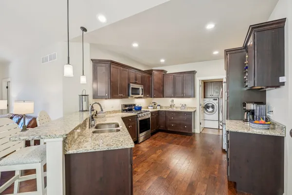 $525,000 | 6795 Village Walk Lane, DeForest, WI 53532