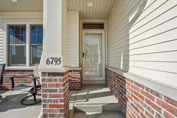 $525,000 | 6795 Village Walk Lane, DeForest, WI 53532