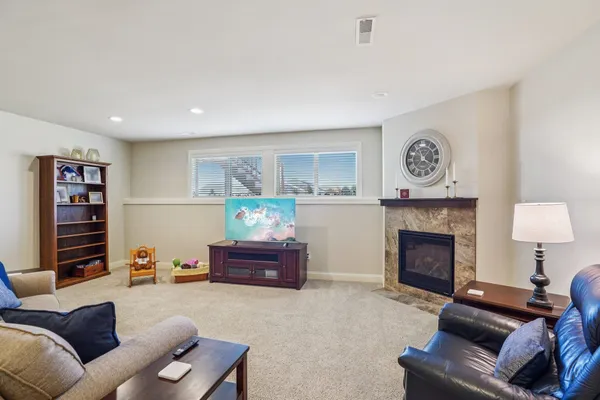 $525,000 | 6795 Village Walk Lane, DeForest, WI 53532