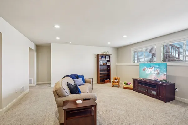 $525,000 | 6795 Village Walk Lane, DeForest, WI 53532