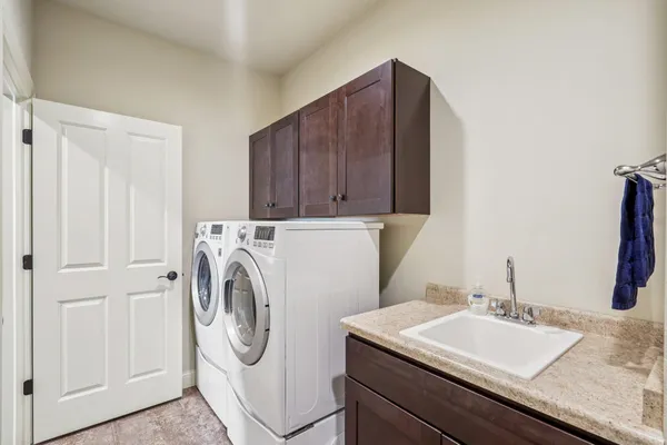 $525,000 | 6795 Village Walk Lane, DeForest, WI 53532