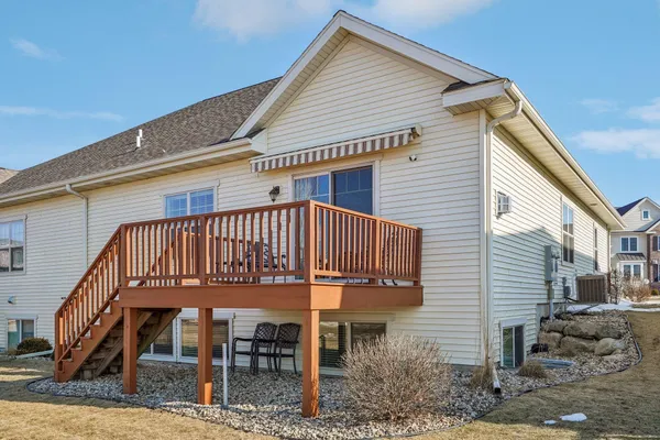 $525,000 | 6795 Village Walk Lane, DeForest, WI 53532