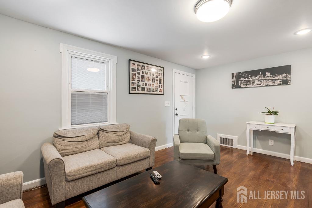 14 Grandview Street Middlesex, NJ 08846 - Photo 6 of 28 a living room with furniture