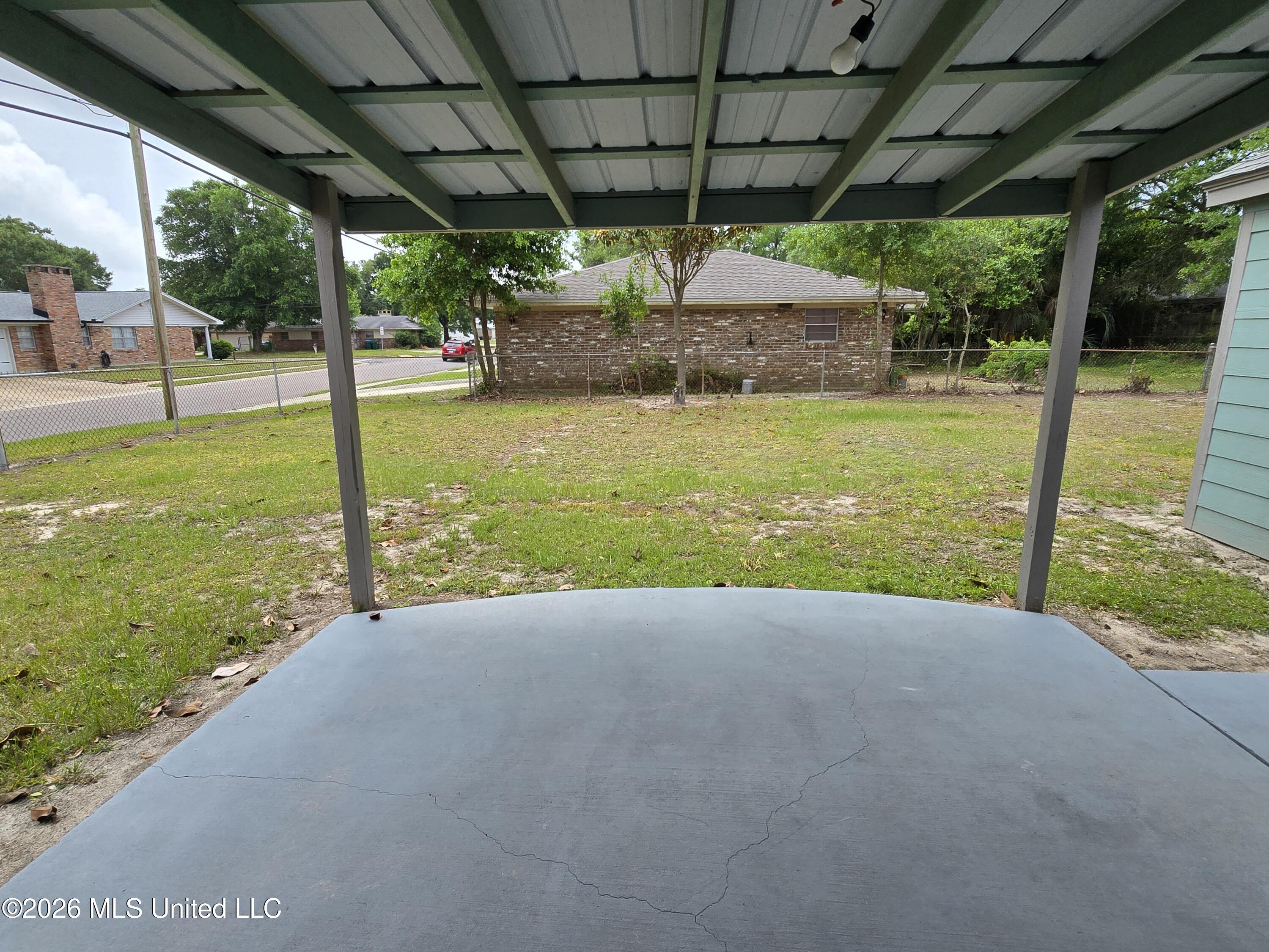 2330 Middlecoff Drive Gulfport, MS 39507 - Photo 13 of 40 Covered Back Patio