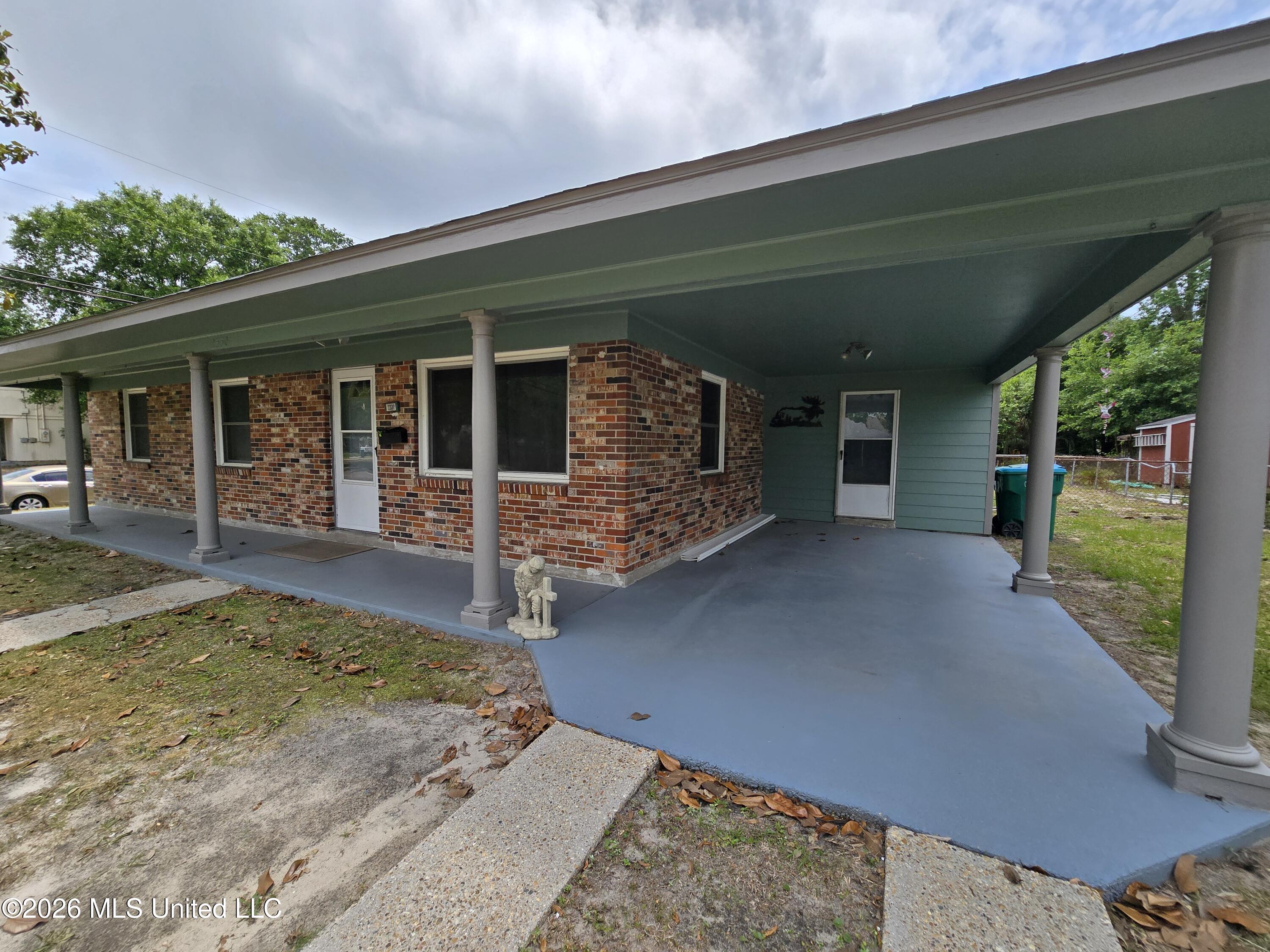 2330 Middlecoff Drive Gulfport, MS 39507 - Photo 15 of 40 Covered Carport