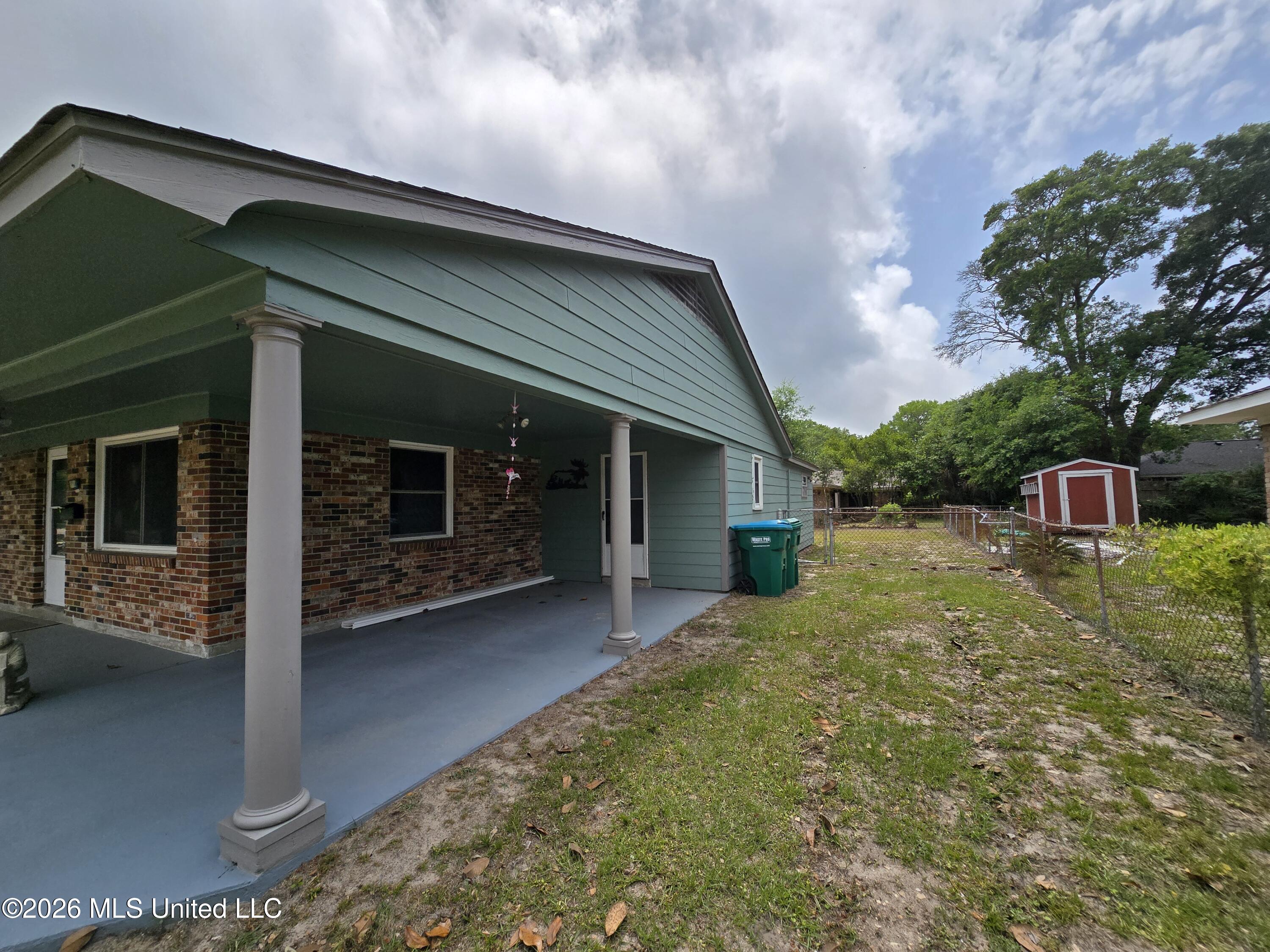 2330 Middlecoff Drive Gulfport, MS 39507 - Photo 17 of 40 Side View