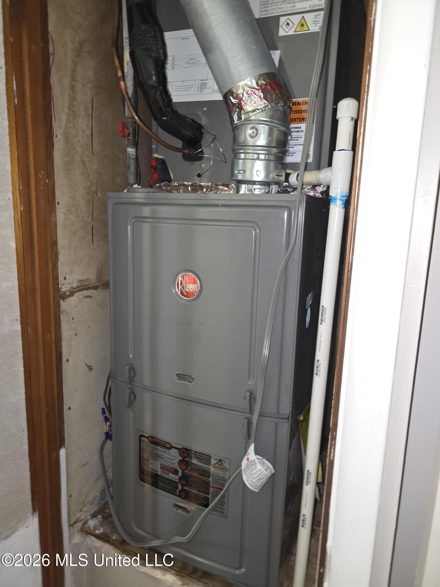 2330 Middlecoff Drive Gulfport, MS 39507 - Photo 32 of 40 New AC System
