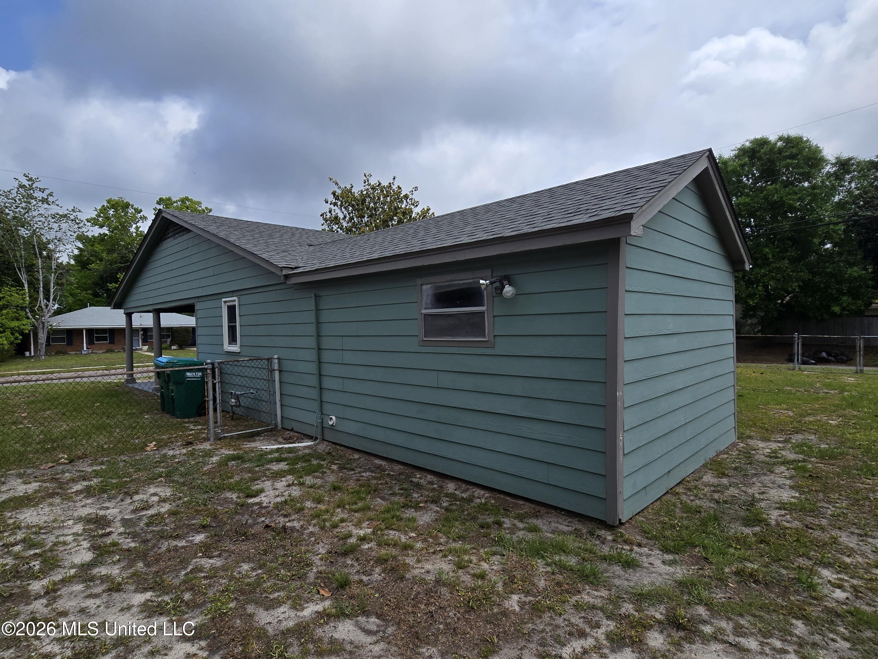 2330 Middlecoff Drive Gulfport, MS 39507 - Photo 7 of 40 Back Side View