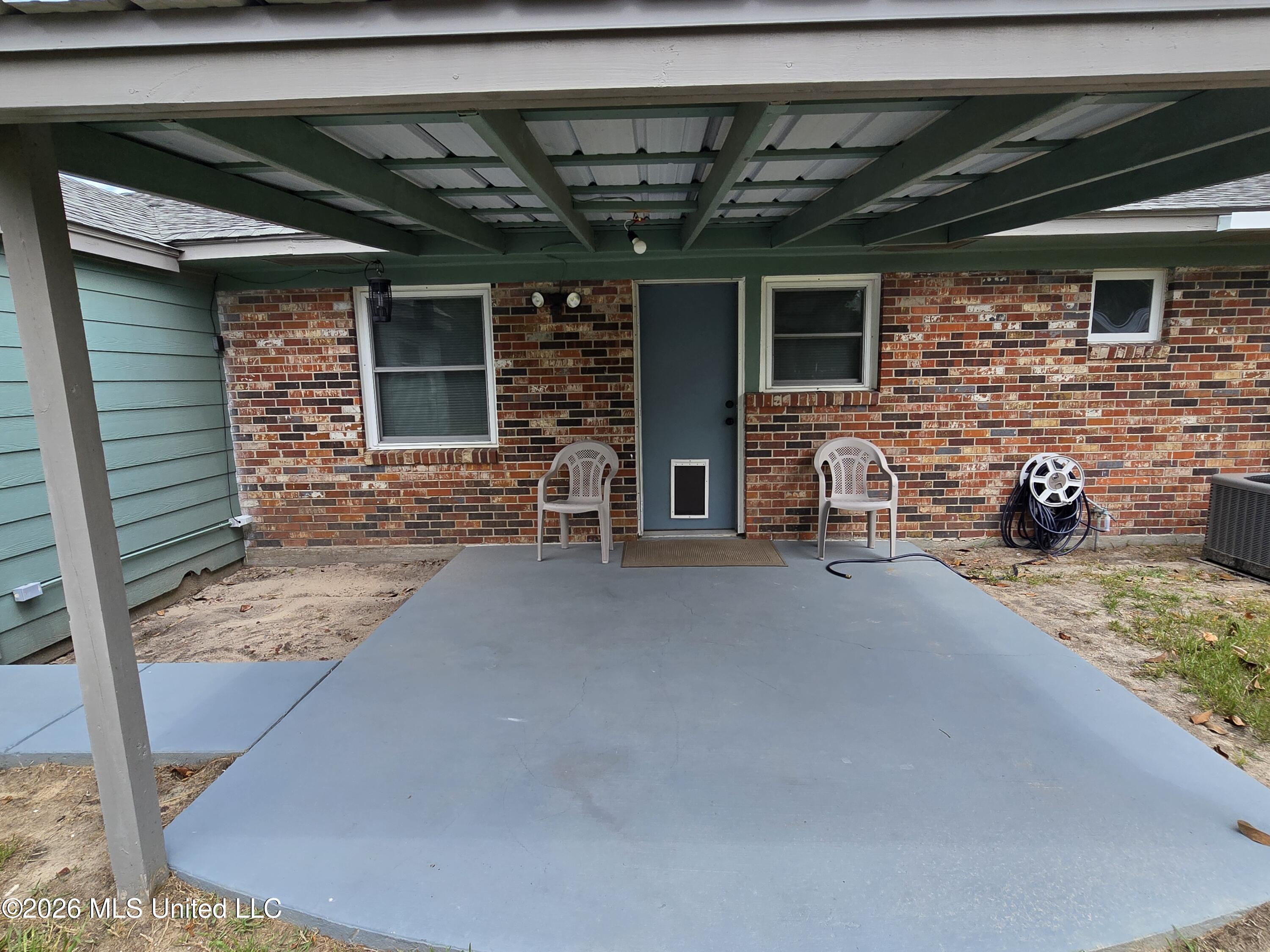 2330 Middlecoff Drive Gulfport, MS 39507 - Photo 9 of 40 Covered Back Porch