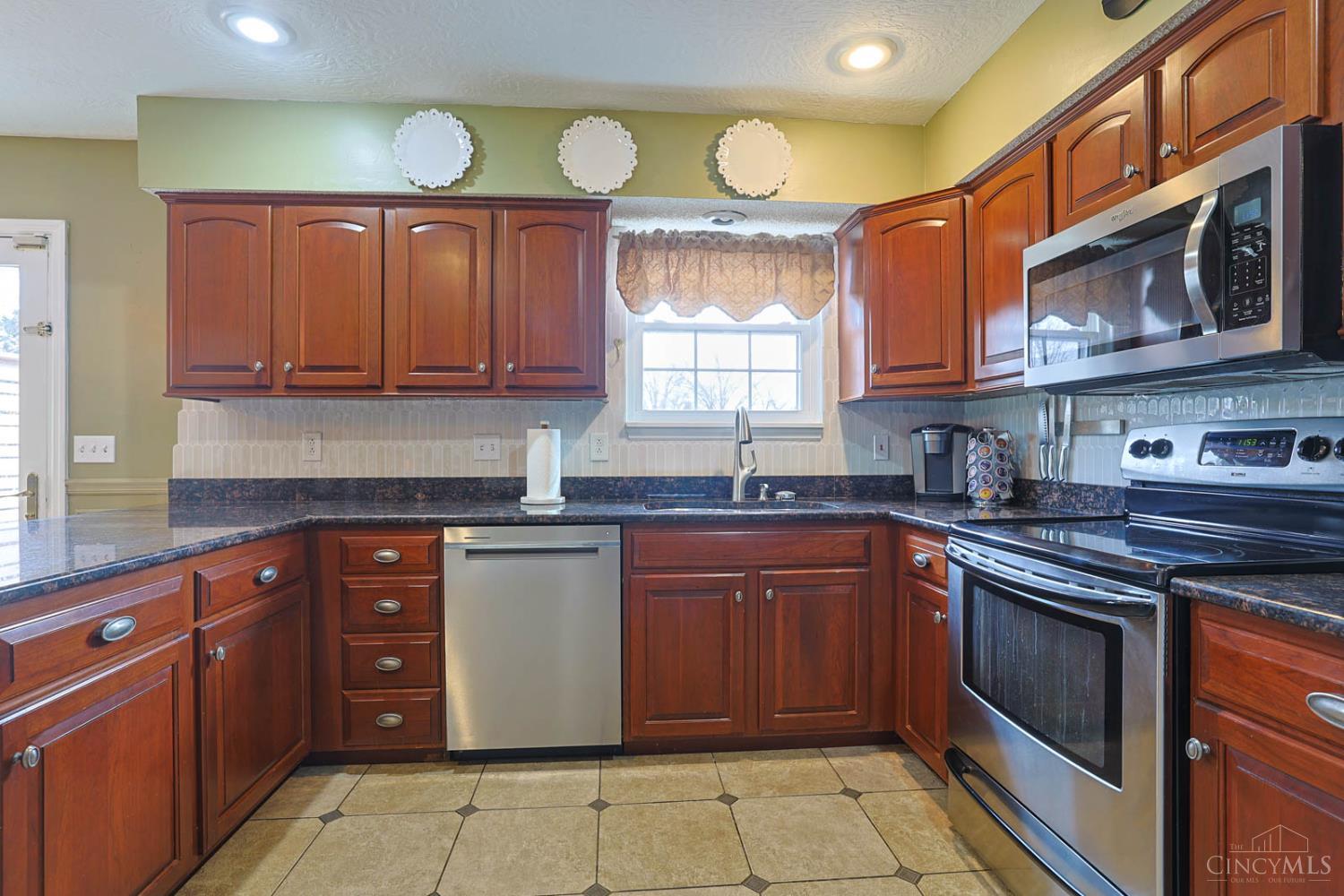 3840 Ebenezer Road Cincinnati, OH 45248 - Photo 17 of 54 Gallery Image 17