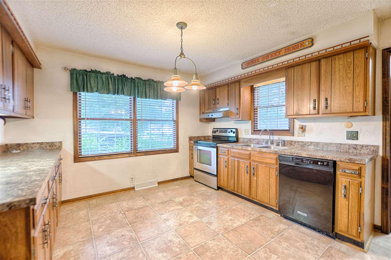 5510 Tulane Road Evansville, IN 47710 - Photo 3 of 21 Gallery Image 3