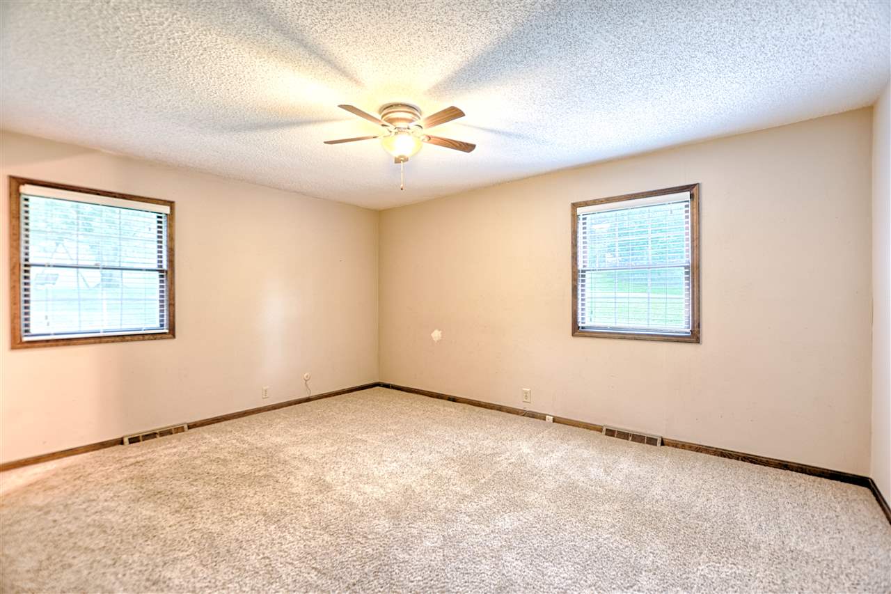 5510 Tulane Road Evansville, IN 47710 - Photo 9 of 21 Gallery Image 9