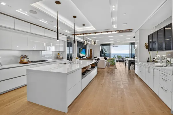 $10,499,000 | 1901 South Ocean Boulevard, Unit 18, Delray Beach, FL 33483