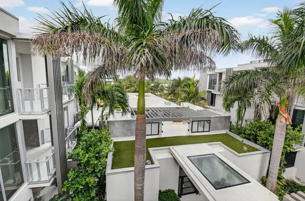 $10,499,000 | 1901 South Ocean Boulevard, Unit 18, Delray Beach, FL 33483