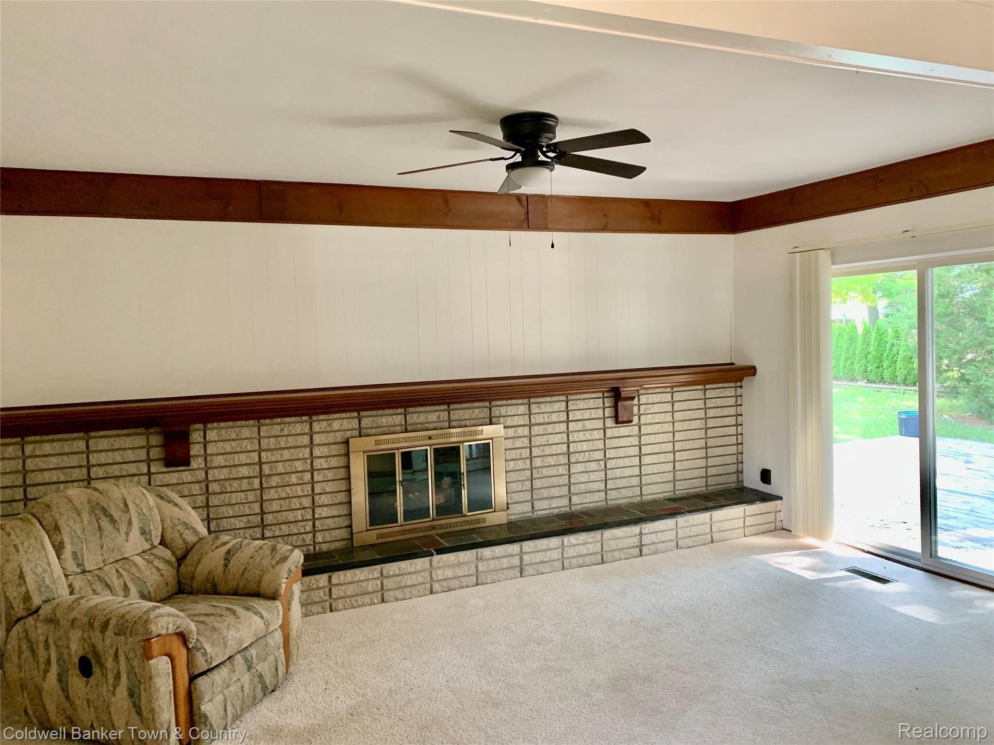 19131 Wedgewood Road Riverview, MI 48193 - Photo 21 of 28 Family Room