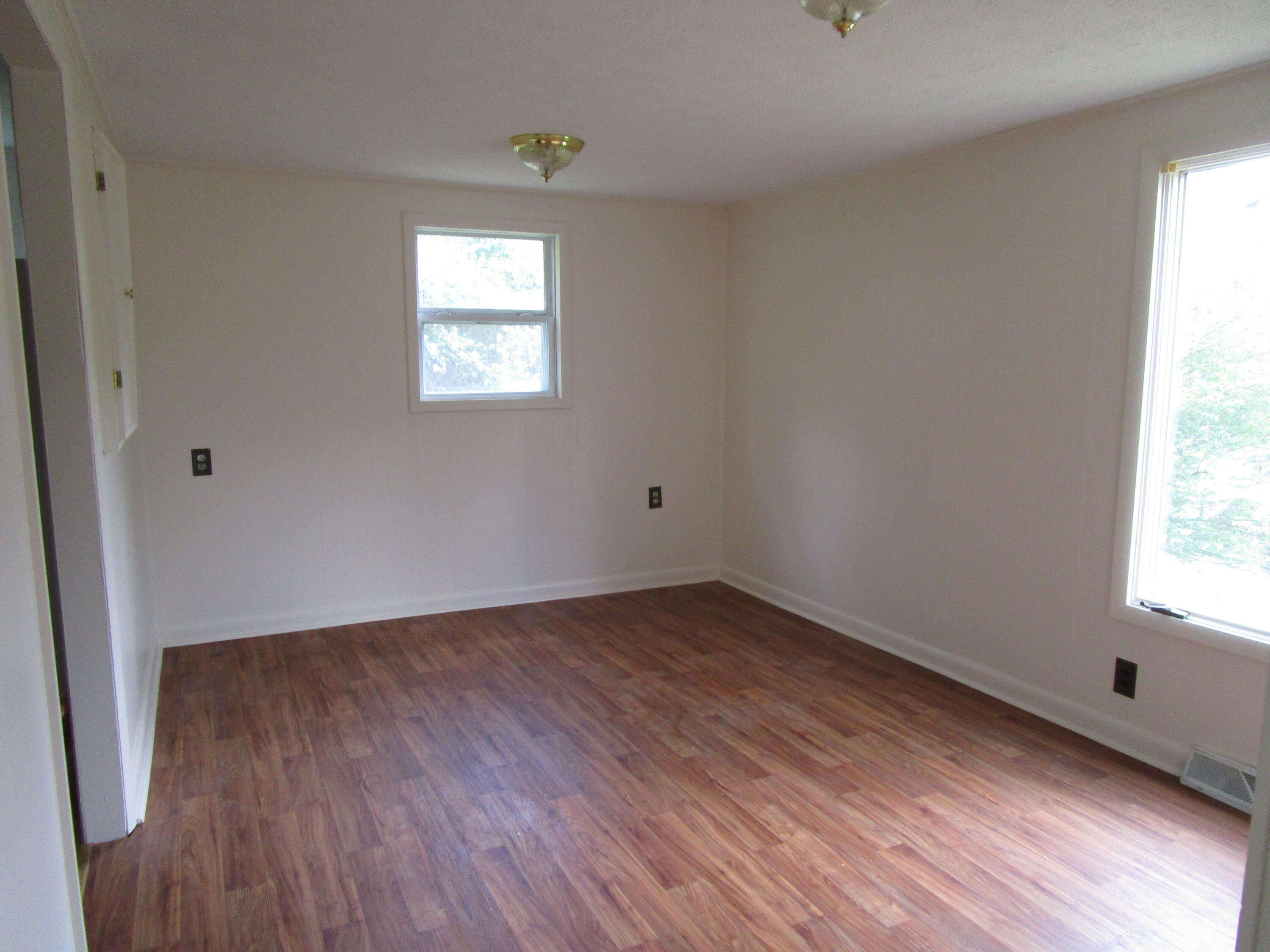 4889 Couch Road Coeburn, VA 24230 - Photo 7 of 29 IMG_0672