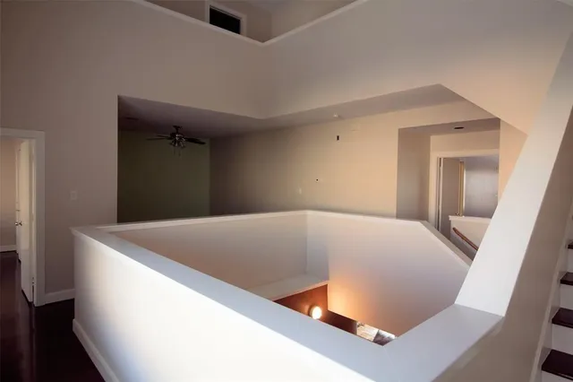 $2,400 | 9810 Marlink, Houston, TX 77025