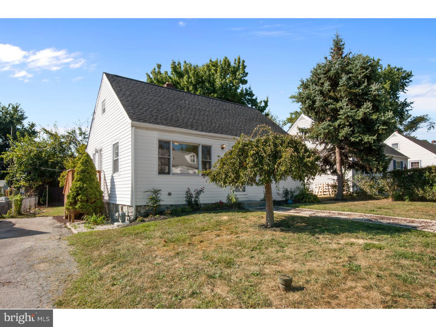 1925 Dutton Mill Road Aston, PA 19014 - Photo 2 of 22